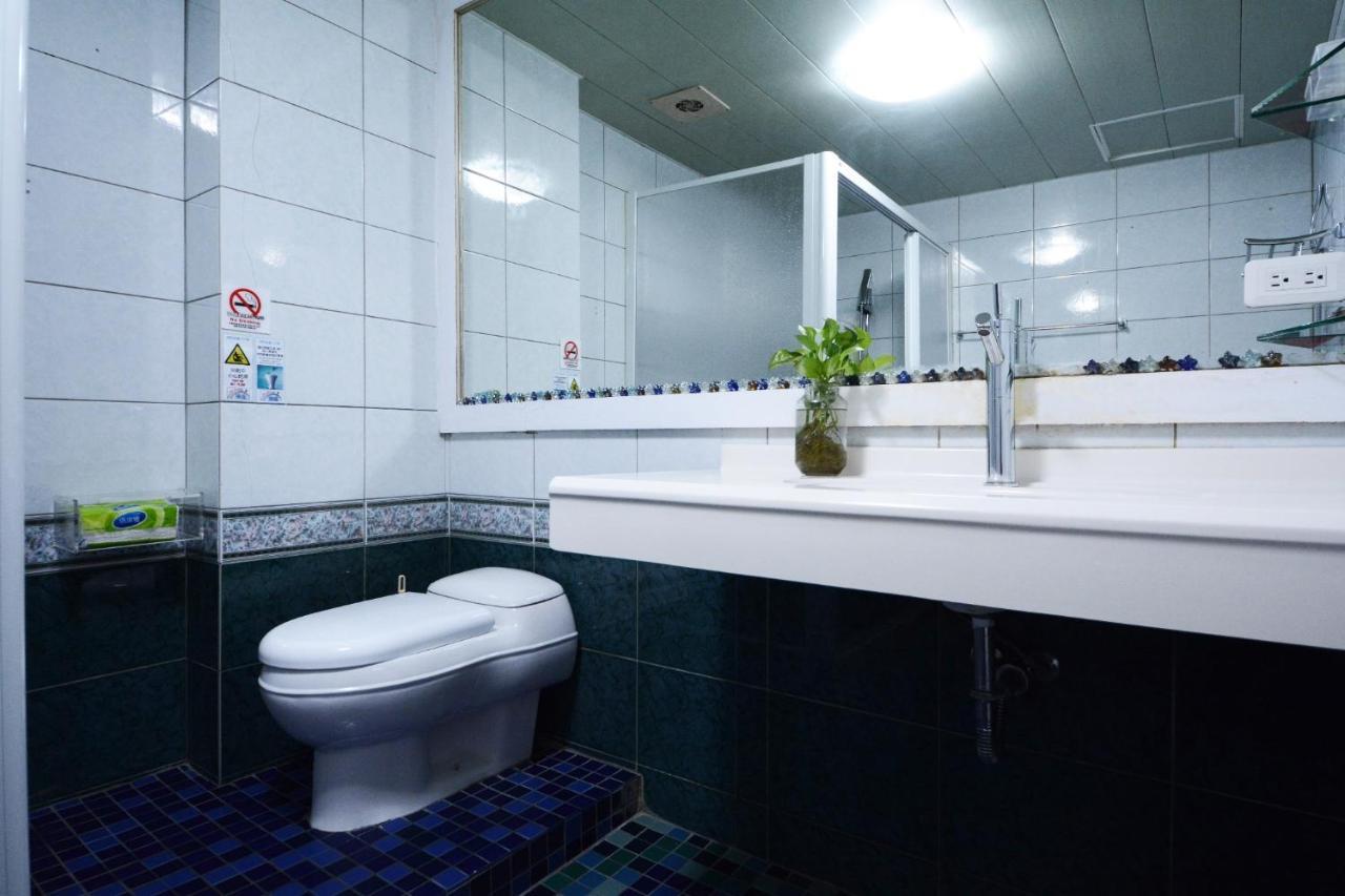 Ariyoshi Ya Apartment Тайнан Екстериор снимка