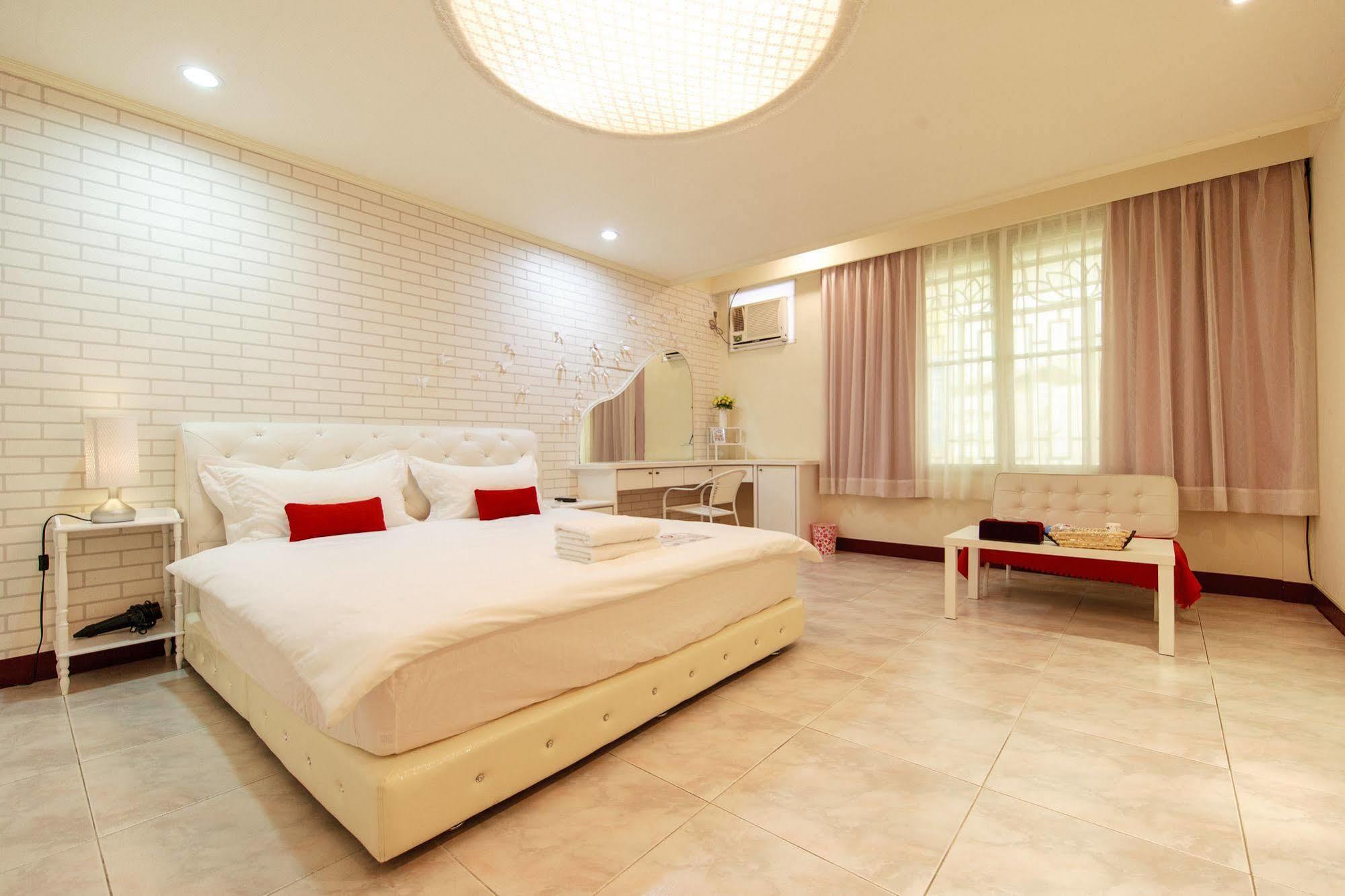 Ariyoshi Ya Apartment Тайнан Екстериор снимка